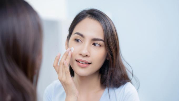 Tips Skincare untuk Remaja Kulit Glowing